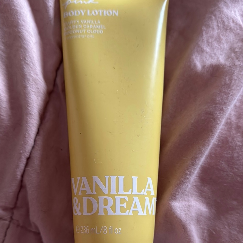 PINK Victoria's Secret Vanilla & Dream Body Lotion - Yellow